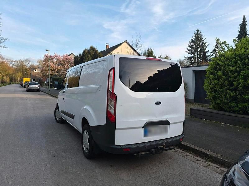 Gebraucht Ford Transit 131 PS (96 kW) 2017 Weiß Van / Kleinbus