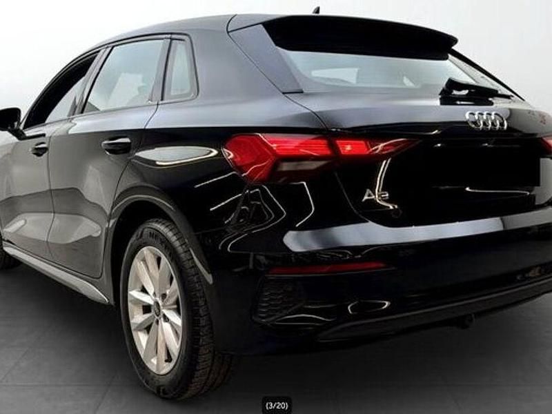 Gebraucht Audi A3 Ambiente 150 PS (110 kW) 2022 Brillantschwarz Limousine