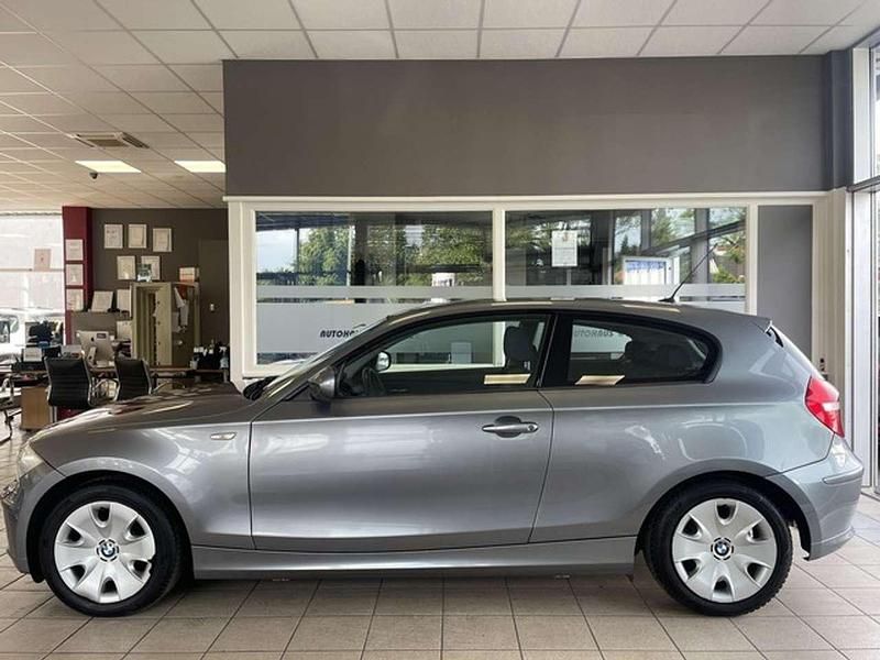 Schwarz Gebraucht 2010 BMW 118 Coupé Coupé | 3.590 € (Guter Preis) - Bild 1/3