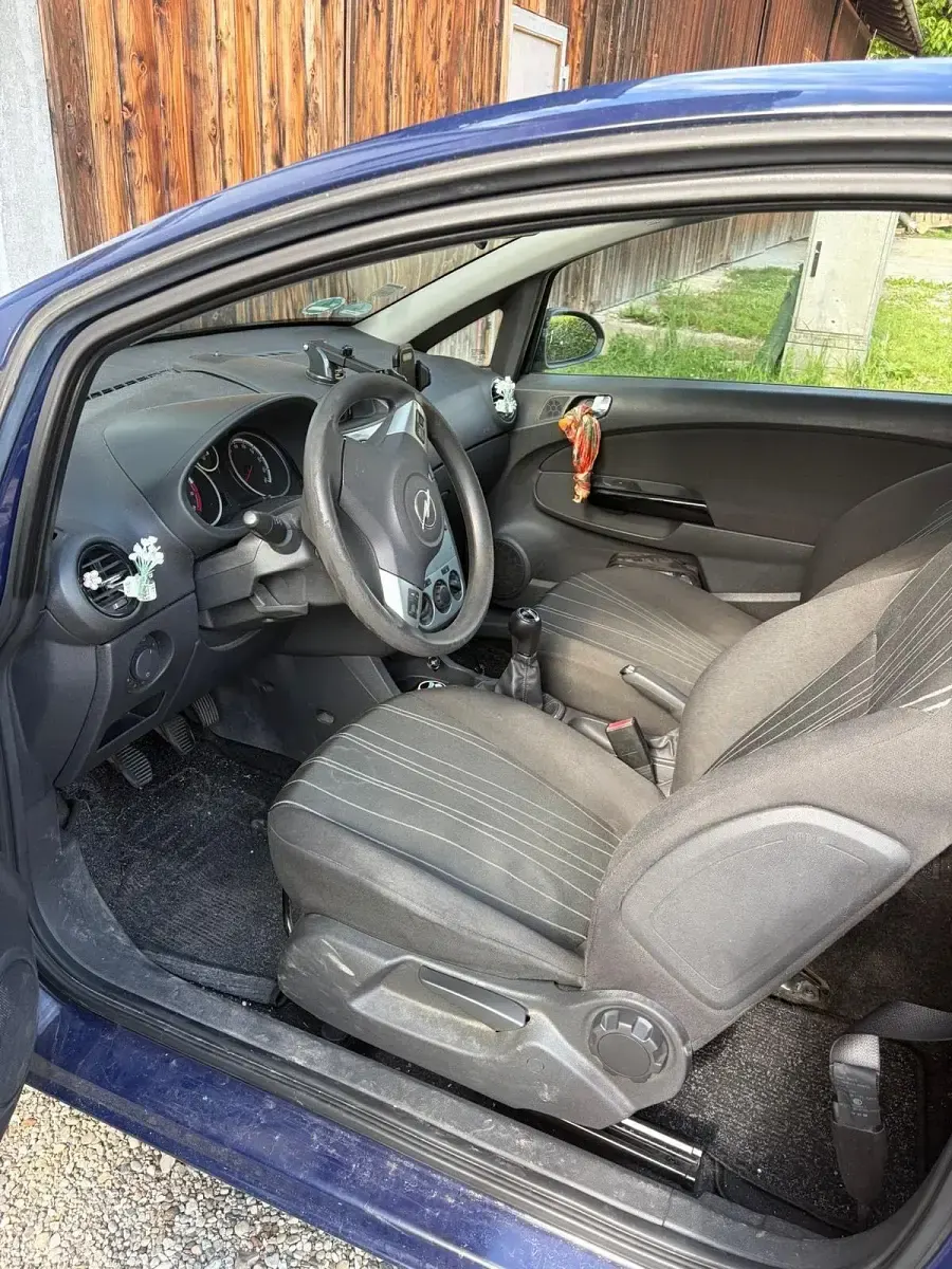 Gebraucht Opel Corsa 63 PS (46 kW) 2009 Blau Kleinwagen
