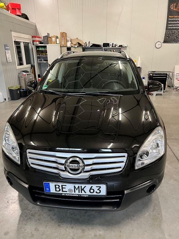 Schwarz Gebraucht 2009 Nissan Qashqai +2 Acenta SUV | 4.999 € (Fairer Preis) - Bild 1/4