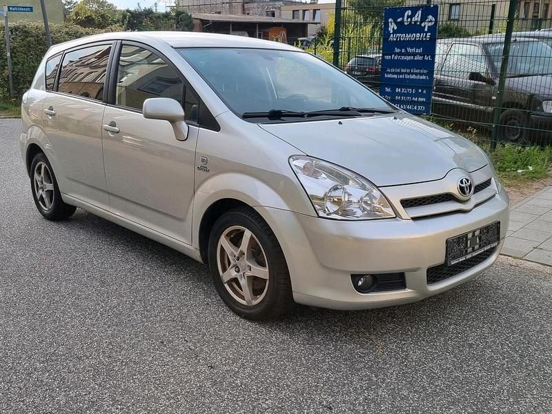 Gebraucht Toyota Corolla Verso 177 PS (130 kW) 2005 Gold Van / Kleinbus