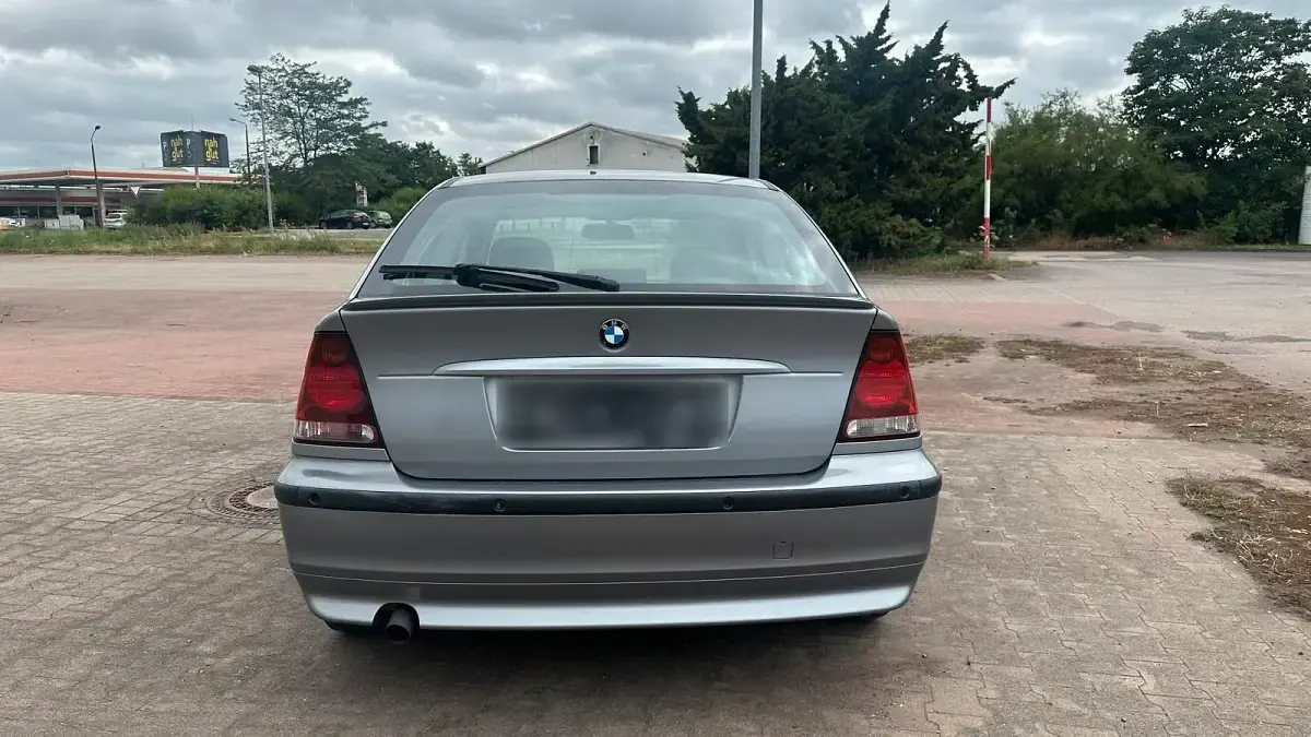 Gebraucht BMW 316 Compact 116 PS (85 kW) 2004 Grau Kleinwagen