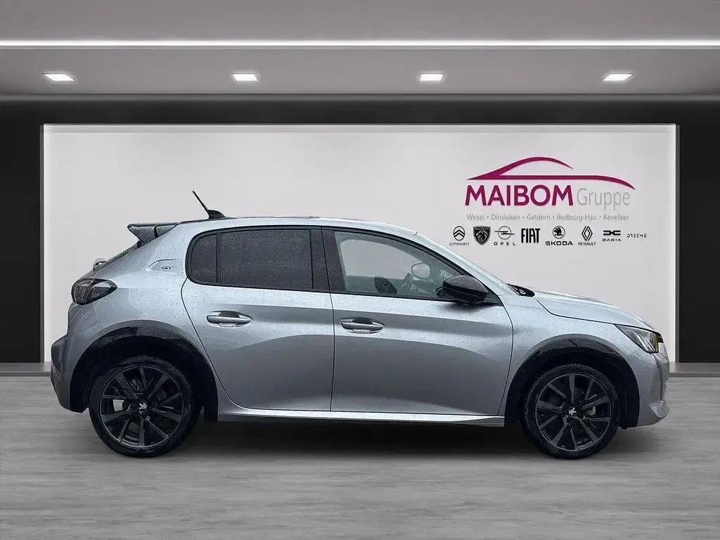 Gebraucht Peugeot 208 GT 131 PS (96 kW) 2024 Lack grau artense/typ aussenve Kleinwagen