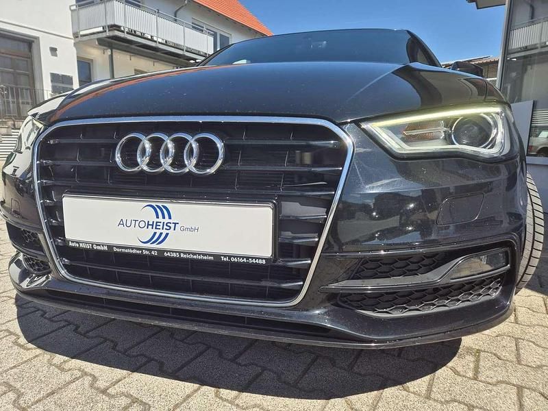 Gebraucht Audi A3 S-Line 110 PS (80 kW) 2015 Mythosschwarz metallic Limousine