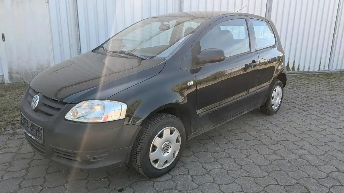 Używany VW Fox 75 KM (55 kW) 2008 Czarny Hatchback