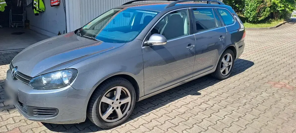 Gebraucht VW Golf VI 122 PS (89 kW) 2010 Grau Kleinwagen