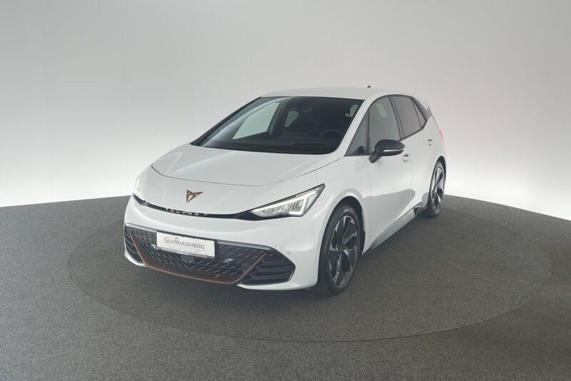 Weiß Gebraucht 2022 Cupra Born Kleinwagen | 24.530 € (Fairer Preis) - Bild 1/4