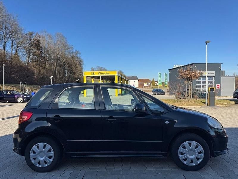 Gebraucht Suzuki SX4 120 PS (88 kW) 2009 Schwarz Limousine