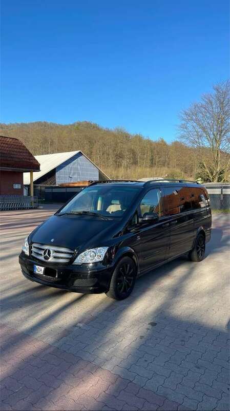 Schwarz Gebraucht 2013 Mercedes Viano Edition Van / Kleinbus | 23.000 € (Etwas zu teuer) - Bild 1/4