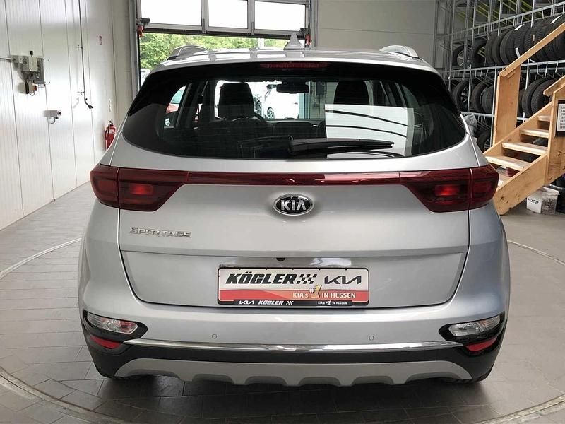 Gebraucht Kia Sportage 135 PS (99 kW) 2021 Grau SUV