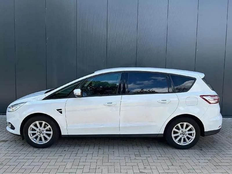 Frostweiß Gebraucht 2019 Ford S-MAX Trend Van / Kleinbus | 21.990 € (Fairer Preis) - Bild 1/4