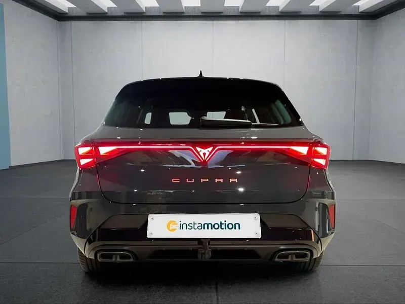 Neu Cupra Leon 150 PS (110 kW) 2025 Blau Kombi