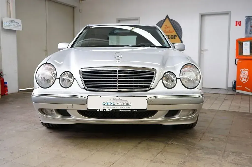 Occasion Mercedes E200 Elegance 163 ch (119 kW) 2001 Argent Berline