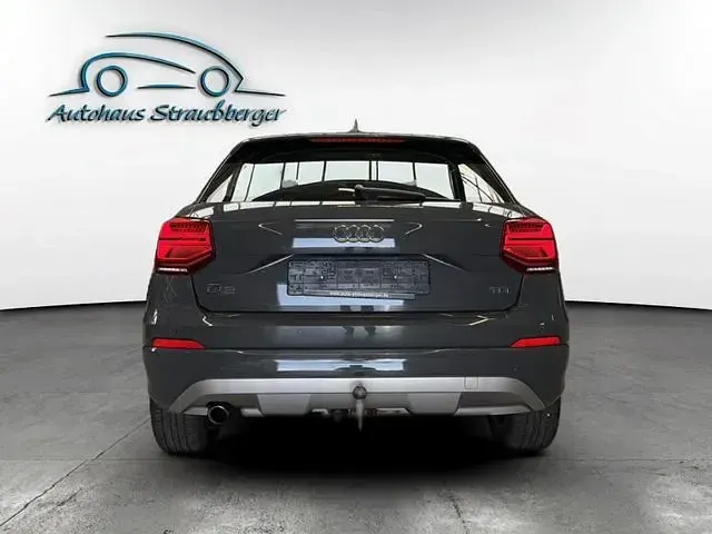 Gebraucht Audi Q2 Sport 116 PS (85 kW) 2018 Grau SUV