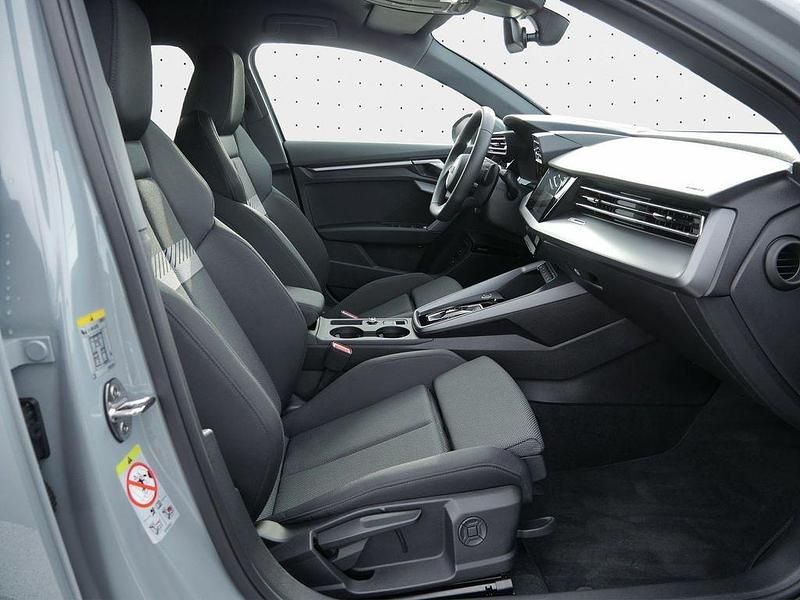 Gebraucht Audi A3 Sport 204 PS (150 kW) 2025 Pfeilgrau perleffekt Limousine
