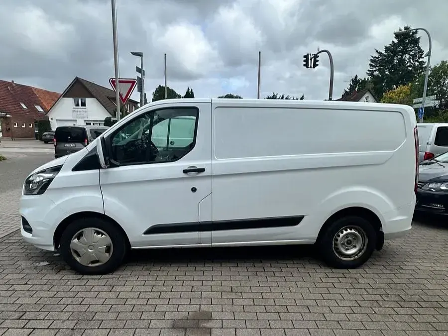 Gebraucht Ford Transit Custom Trend 131 PS (96 kW) 2020 Weiß Van / Kleinbus