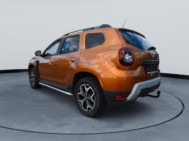 Gebraucht Dacia Duster Prestige 109 PS (80 kW) 2018 Orange SUV