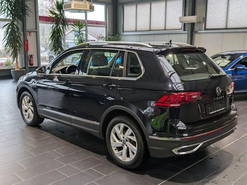 Gebraucht VW Tiguan Elegance 150 PS (110 kW) 2023 Schwarz SUV