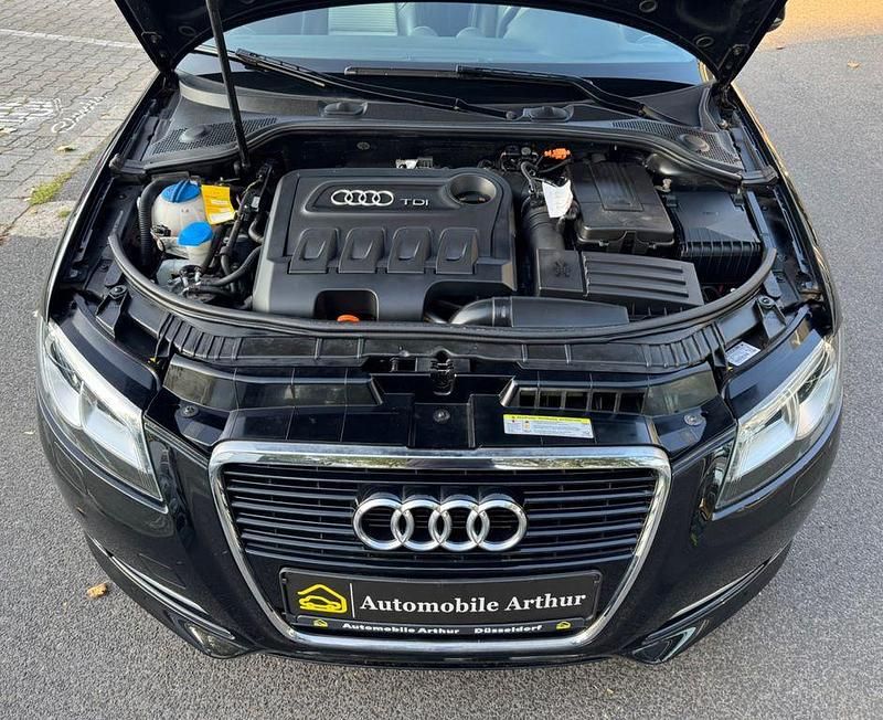 Gebraucht Audi A3 Cabriolet Advanced 140 PS (102 kW) 2011 Schwarz Cabrio