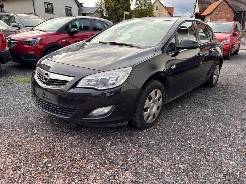 Schwarz Gebraucht 2012 Opel Astra Edition Limousine | 1.900 € (Superpreis) - Bild 1/4