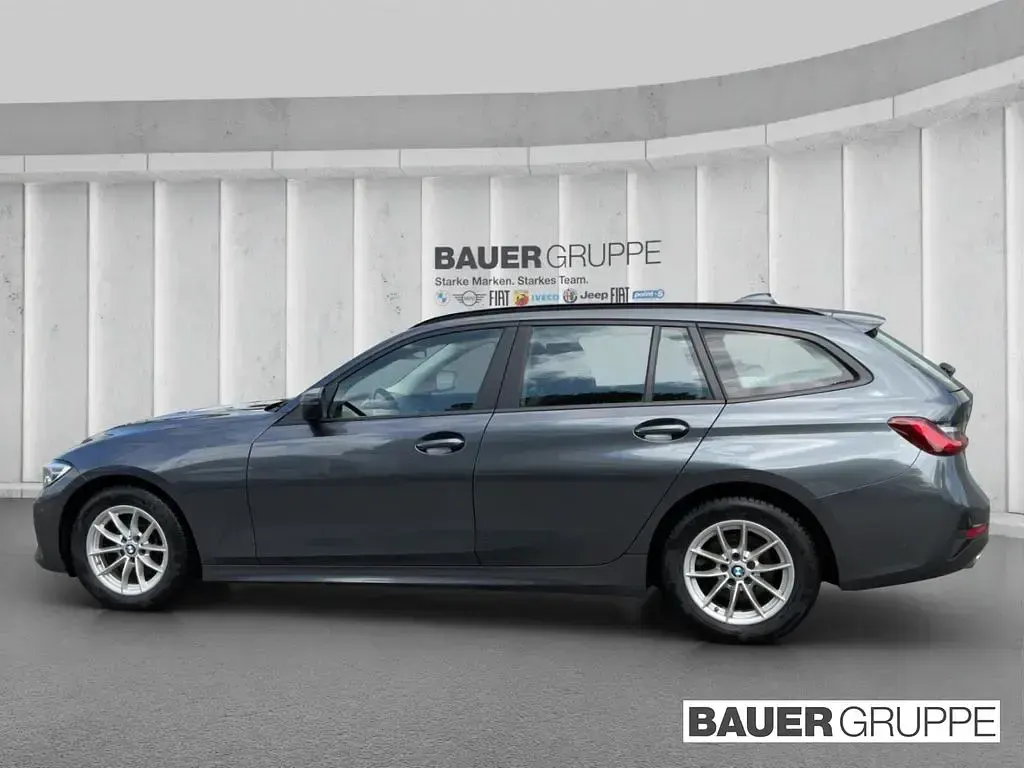 Gebraucht BMW 318 Advantage 150 PS (110 kW) 2022 Grau Kombi