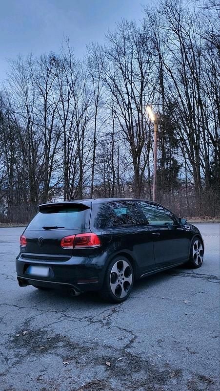 Gebraucht VW Golf GTI 211 PS (155 kW) 2011 Schwarz Coupé
