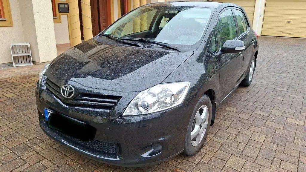 Gebraucht Toyota Auris 99 PS (72 kW) 2013 Schwarz Limousine