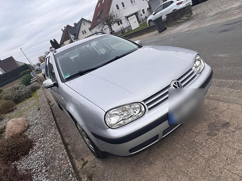 Gebraucht VW Golf IV 75 PS (55 kW) 2004 Silber Kombi