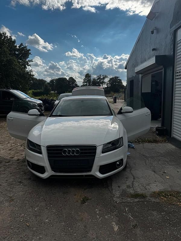 Weiß Gebraucht 2008 Audi A5 S-Line Coupé | 4.000 € (Superpreis) - Bild 1/4