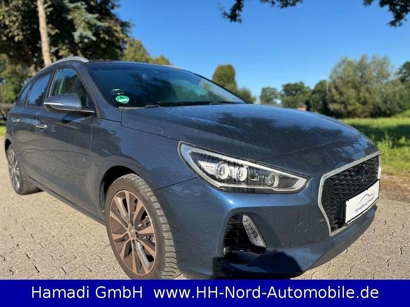 Blau Gebraucht 2017 Hyundai i30 Kombi | 10.999 € (Fairer Preis) - Bild 1/4