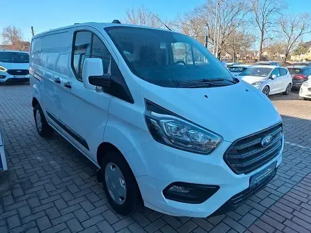 Gebraucht Ford Transit Custom Trend 131 PS (96 kW) 2022 Weiß Limousine