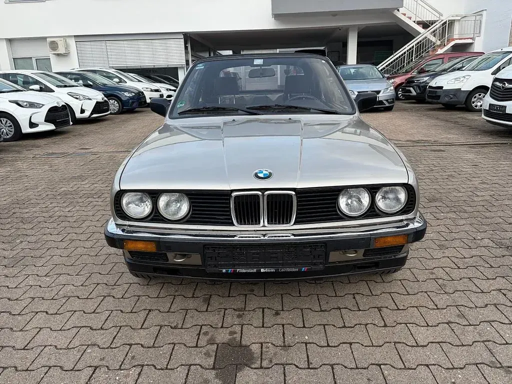 Gebraucht BMW 320 125 PS (91 kW) 1985 Gelb Cabrio