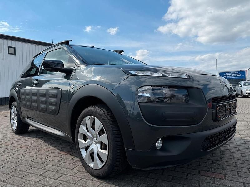 Gebraucht Citroën C4 Cactus Feel 110 PS (80 kW) 2015 Andere farben Kleinwagen