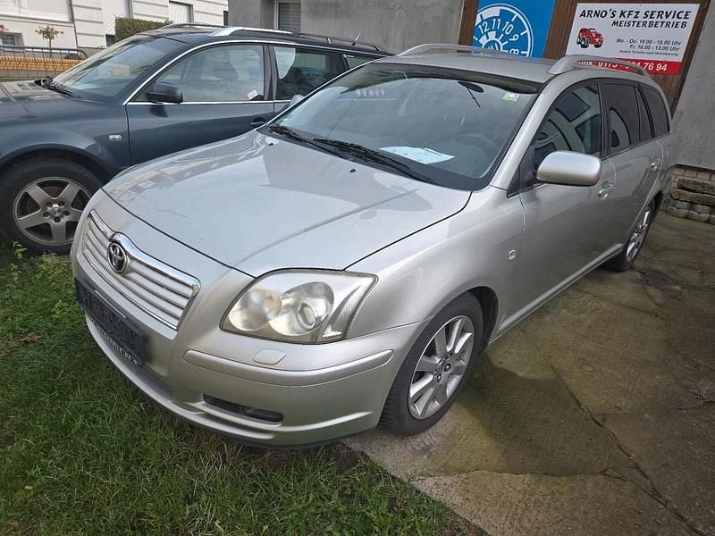 Gebraucht Toyota Avensis 130 PS (95 kW) 2006 Silber Kombi