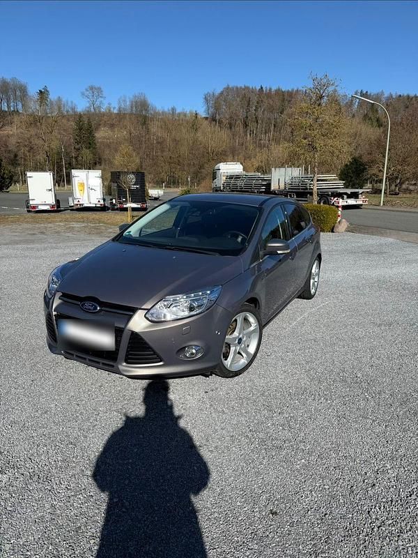 Usata Ford Focus Titanium 182 CV (133 kW) 2012 Marrone Berlina