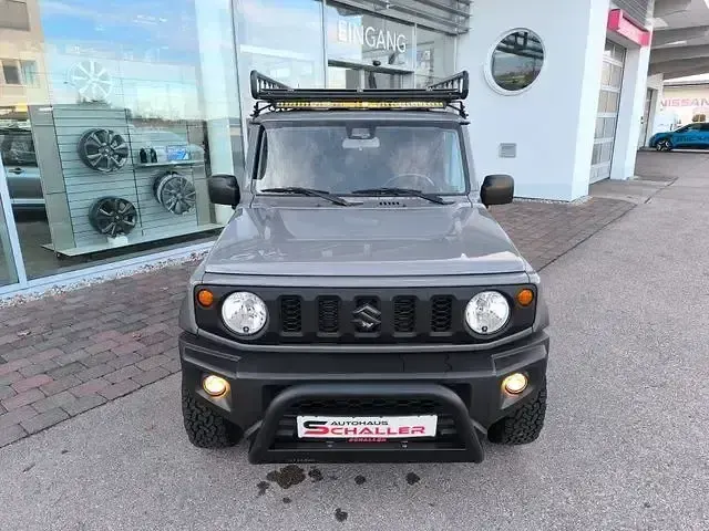 Gebraucht Suzuki Jimny Comfort 102 PS (75 kW) 2024 Grau SUV