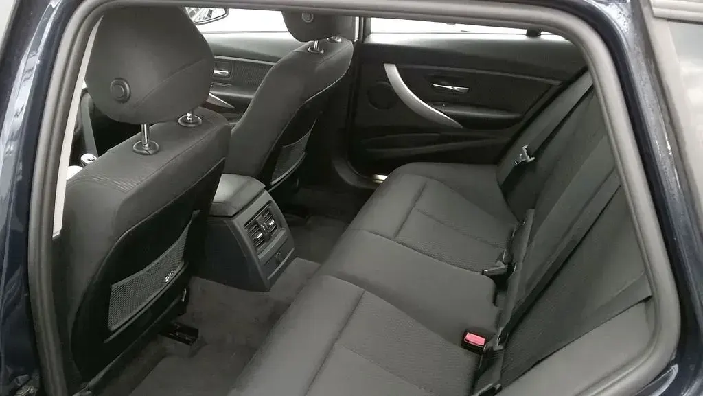 Gebraucht BMW 320 184 PS (135 kW) 2012 Blau Kombi