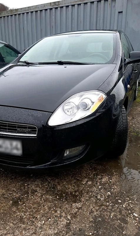 Gebraucht Fiat Bravo 90 PS (66 kW) 2008 Schwarz Kleinwagen