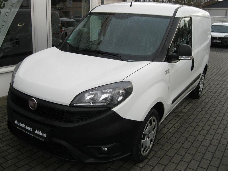 Weiß Gebraucht 2021 Fiat Doblò Van / Kleinbus | 7.200 € (Superpreis) - Bild 1/4