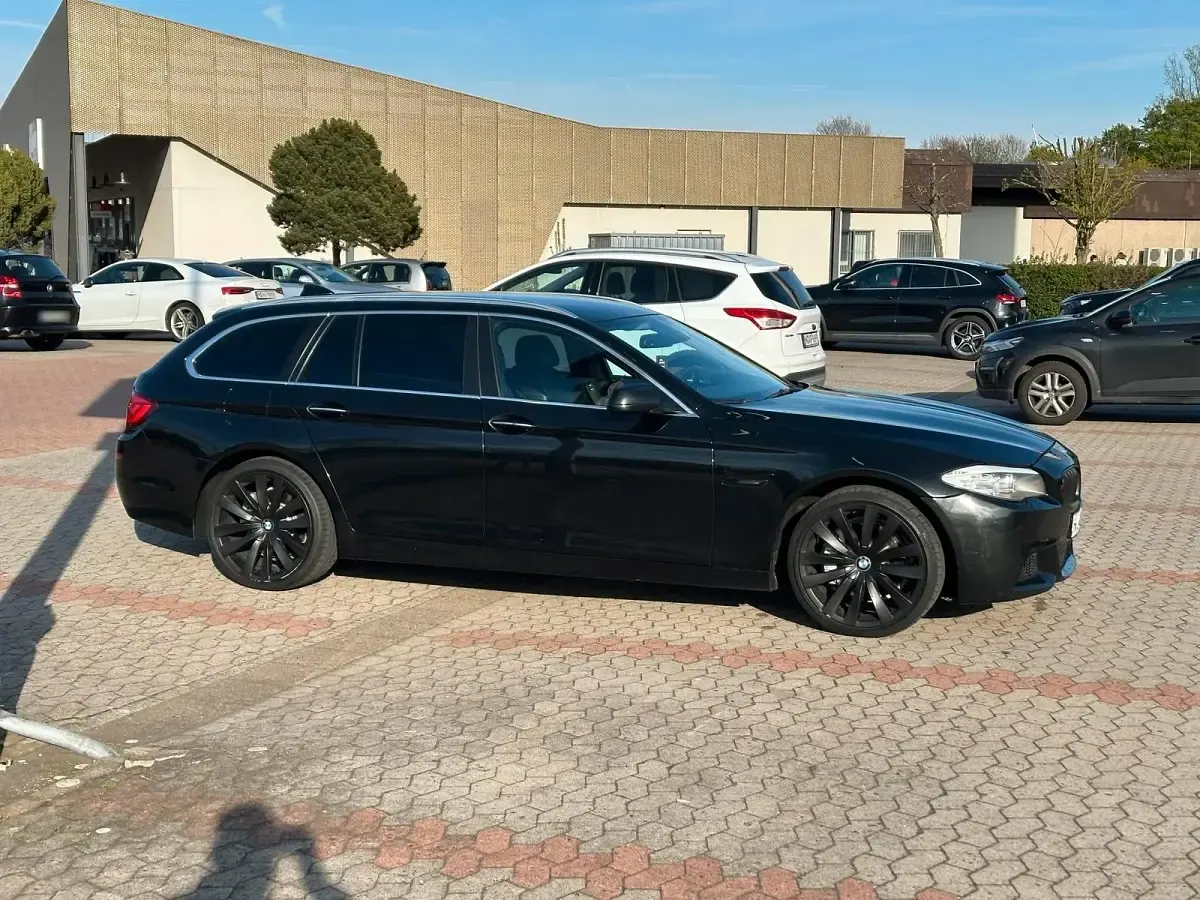 Gebraucht BMW 535 M Sport 300 PS (220 kW) 2011 Schwarz Kombi