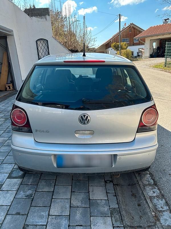 Gebraucht VW Polo 60 PS (44 kW) 2007 Silber Kleinwagen