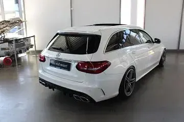 Gebraucht Mercedes C63 AMG AMG 476 PS (350 kW) 2019 Weiß , designo diamantweiß bright Limousine