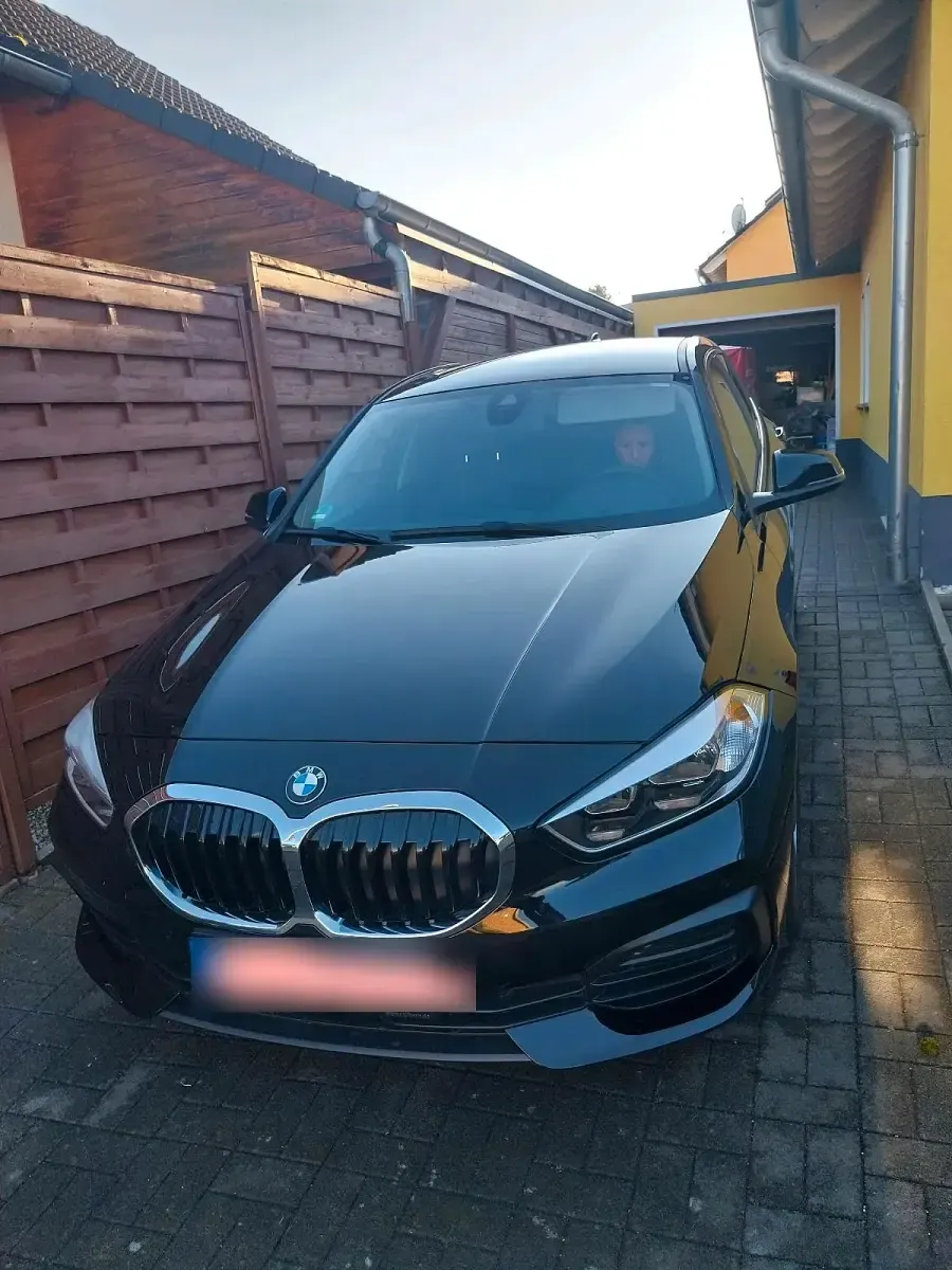 Gebraucht BMW 118 140 PS (102 kW) 2021 Schwarz Limousine