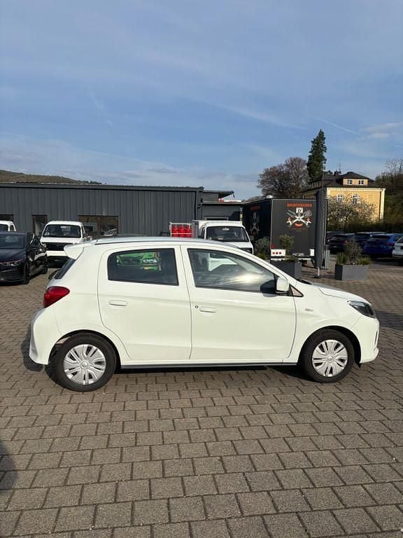 Second-hand Mitsubishi Space Star 71 CP (52 kW) 2020 Alb Hatchback