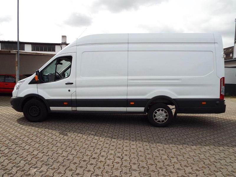 Gebraucht Ford Transit 131 PS (96 kW) 2019 Weiß Van / Kleinbus