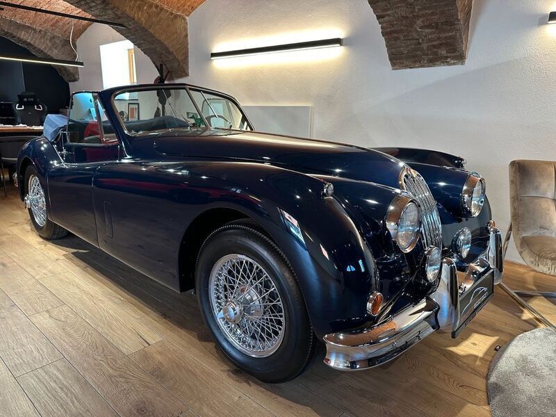 Blau Gebraucht 1956 Jaguar XK Cabrio | 108.900 € - Bild 1/4