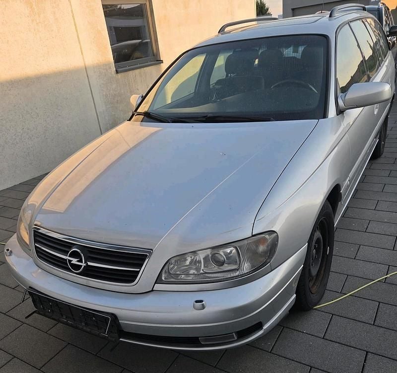 Silber Gebraucht 2001 Opel Omega Kombi | 1.800 € (Fairer Preis) - Bild 1/4