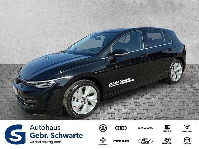 Gebraucht VW Golf VIII Style 150 PS (110 kW) 2025 Schwarz Limousine