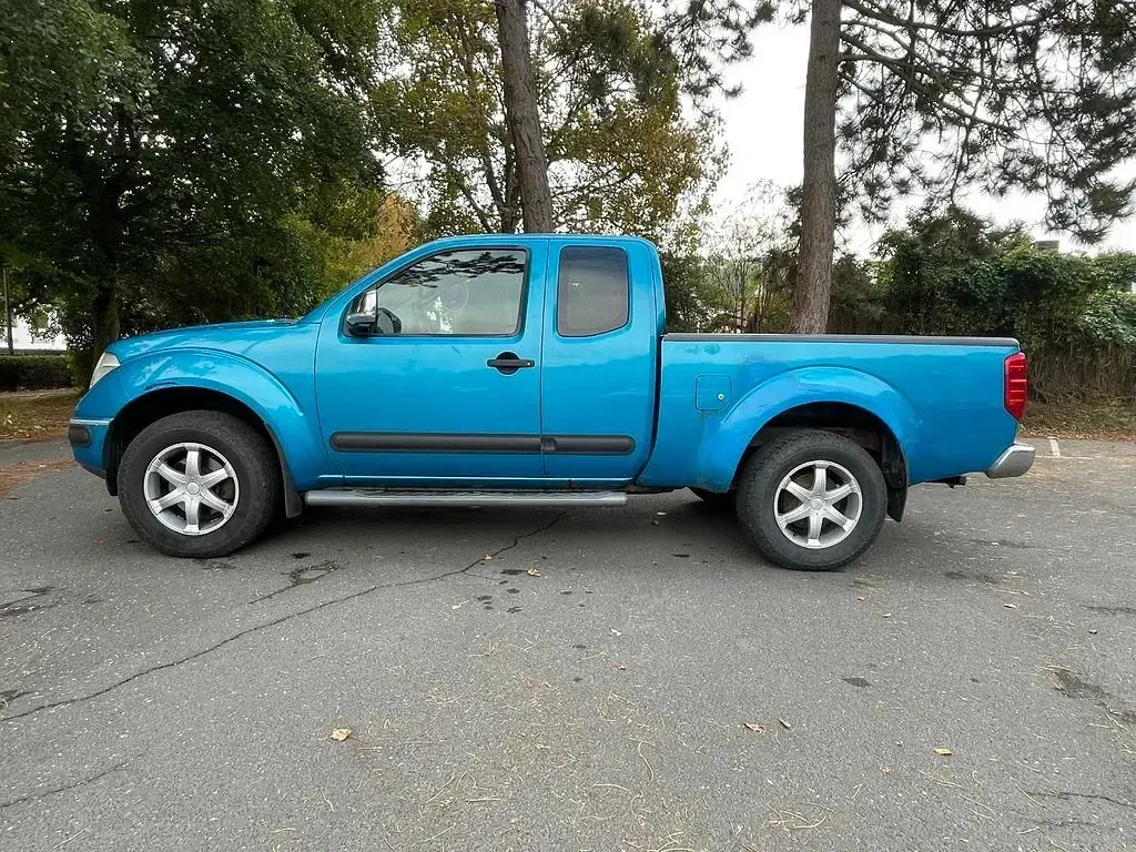 Gebraucht Nissan Navara 171 PS (125 kW) 2007 Blau Pickup